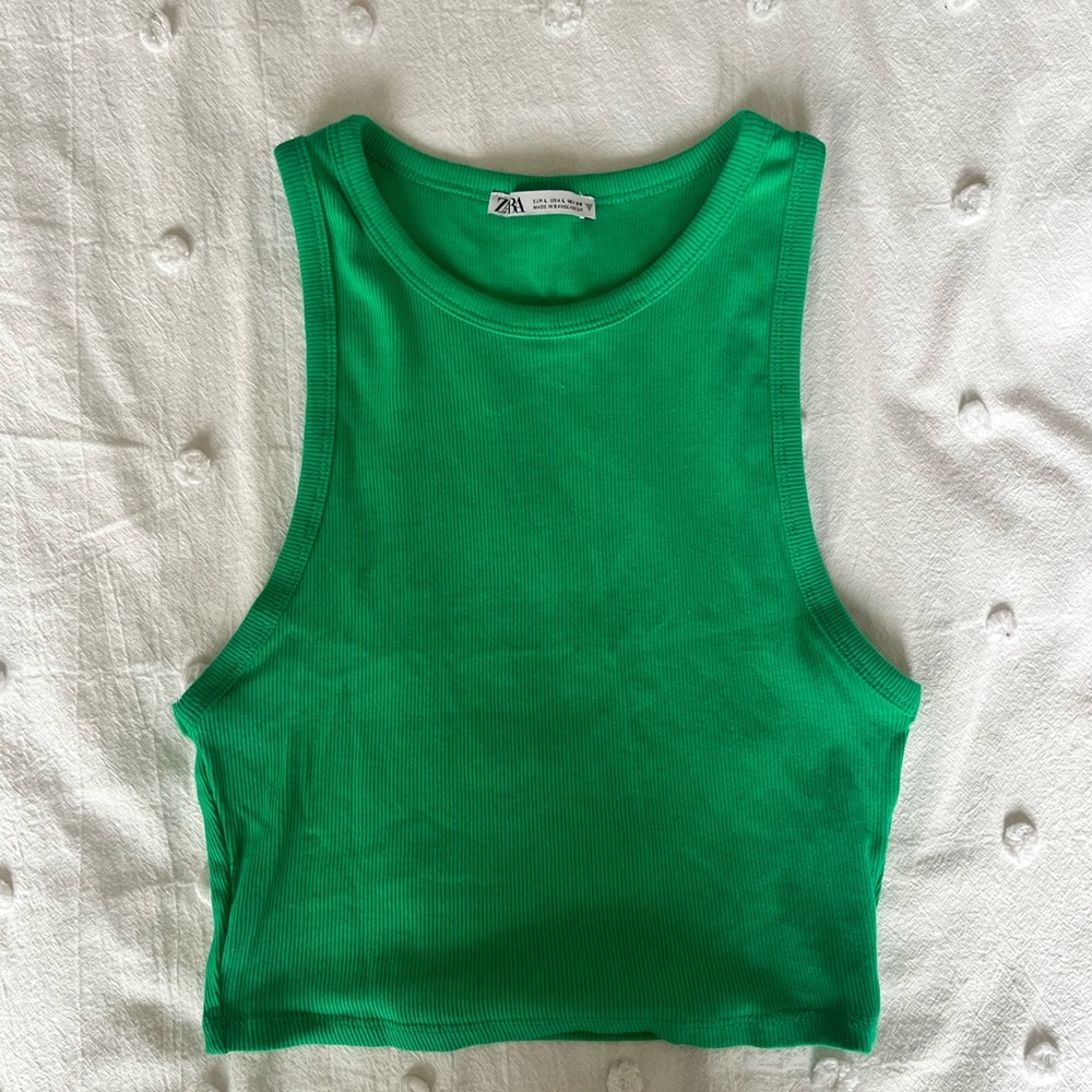 WOMENS ZARA GREEN RIBBED CROPPED TANK IN GREEN